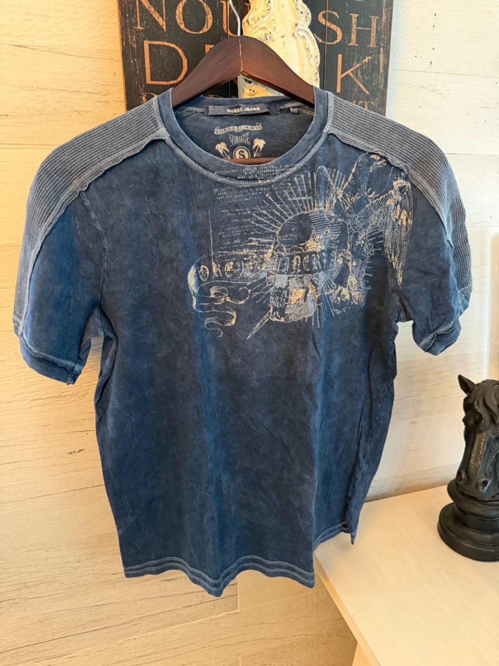 Vintage Guess Men's Blue Crew Neck Tee with Textured Shoulders and Trim